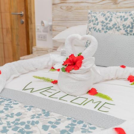 Romance Bungalows Beau Vallon  Bagian luar foto