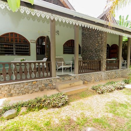 Romance Bungalows Beau Vallon  Bagian luar foto