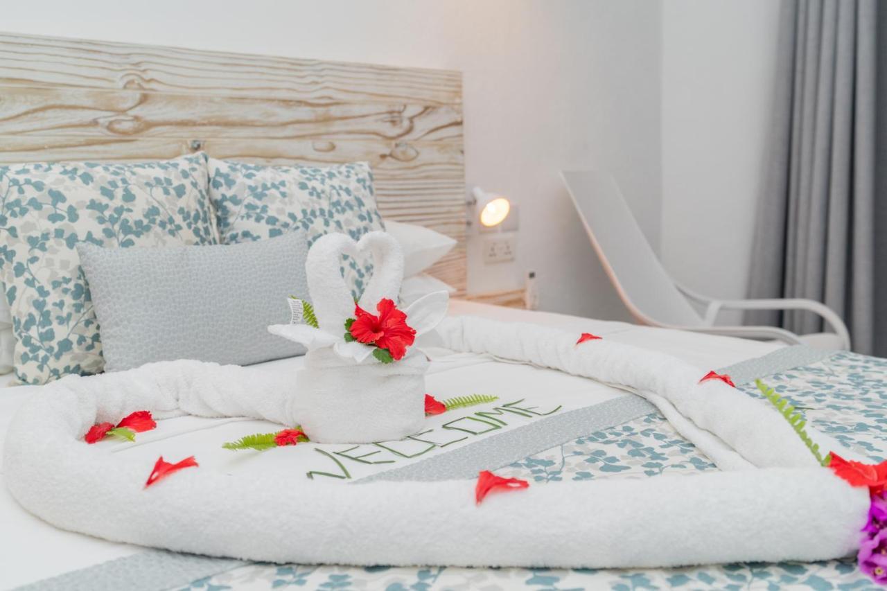 Romance Bungalows Beau Vallon  Bagian luar foto