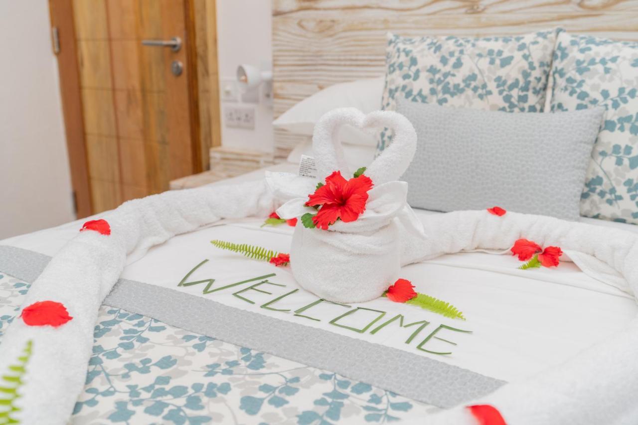 Romance Bungalows Beau Vallon  Bagian luar foto