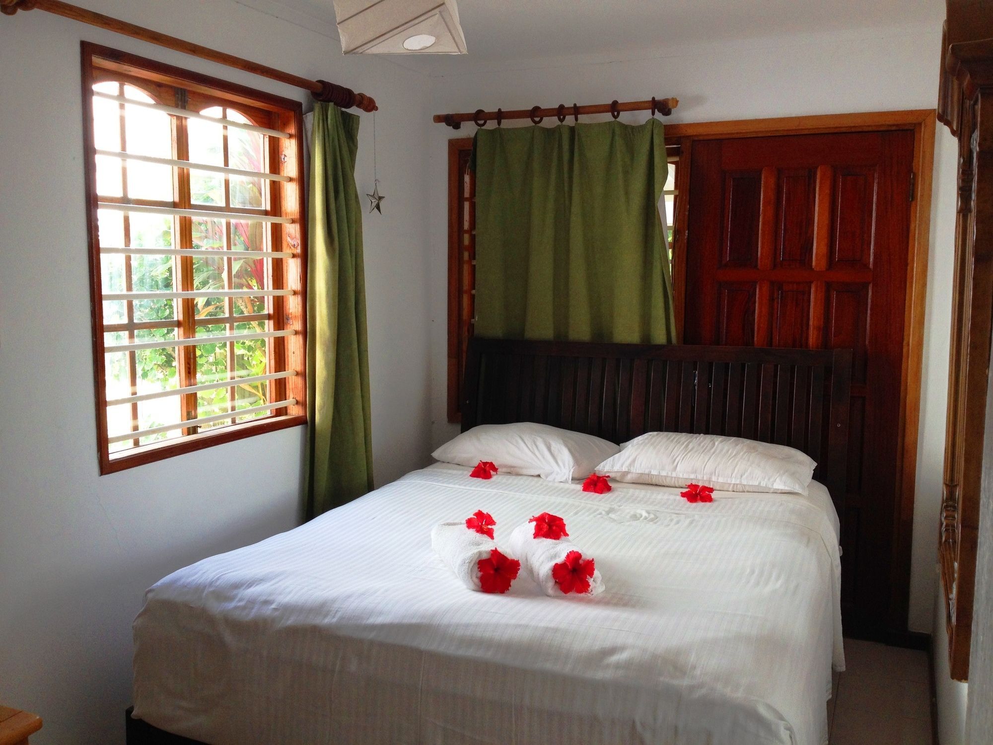 Romance Bungalows Beau Vallon  Bagian luar foto